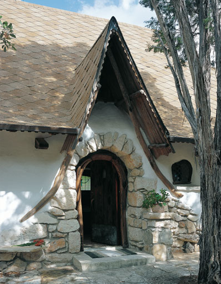 hobbit-house-front