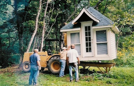 house-on-forklift