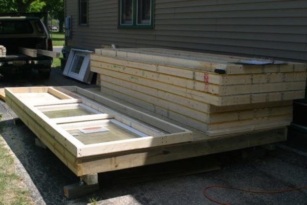 dennis-cabin-prefab-panels