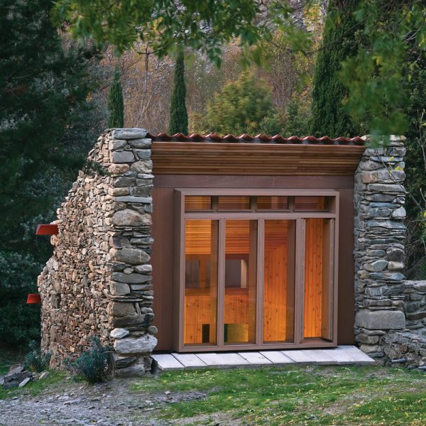 Blee-Cabin-Exterior