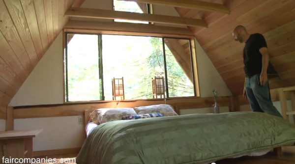 Handmade Forest House in Oregon - Bed Loft