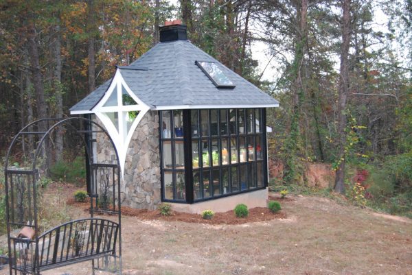 Jeffs Cabin Greenhouse - Exterior