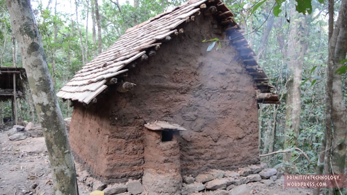 Tiny House Built by Hand with Local Natural Materials – TinyHouseDesign