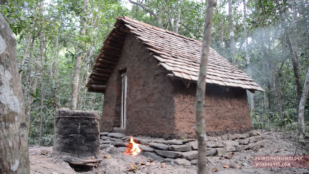 Tiny House Built by Hand with Local Natural Materials