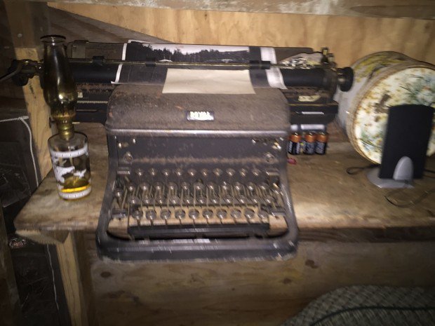 Mad River Cabin - Typewriter