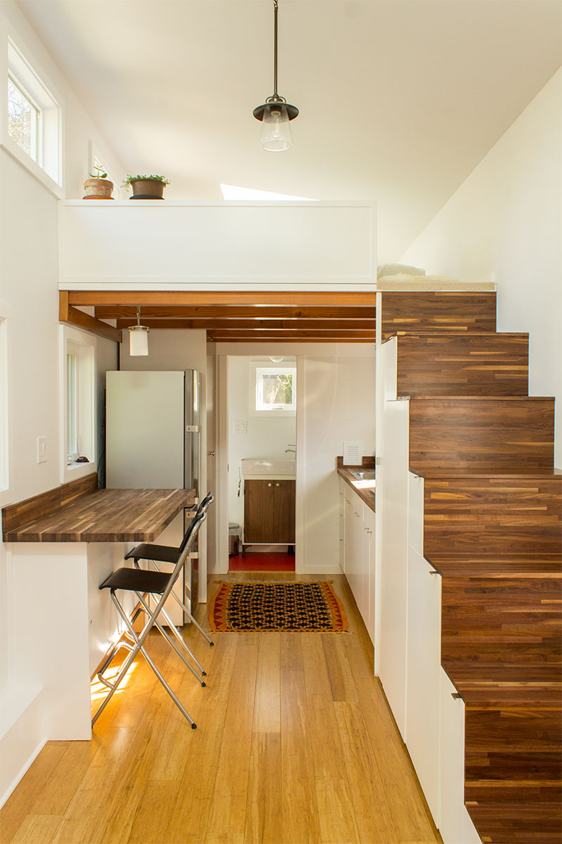 Hikari-Box-Tiny-House-First-Floor