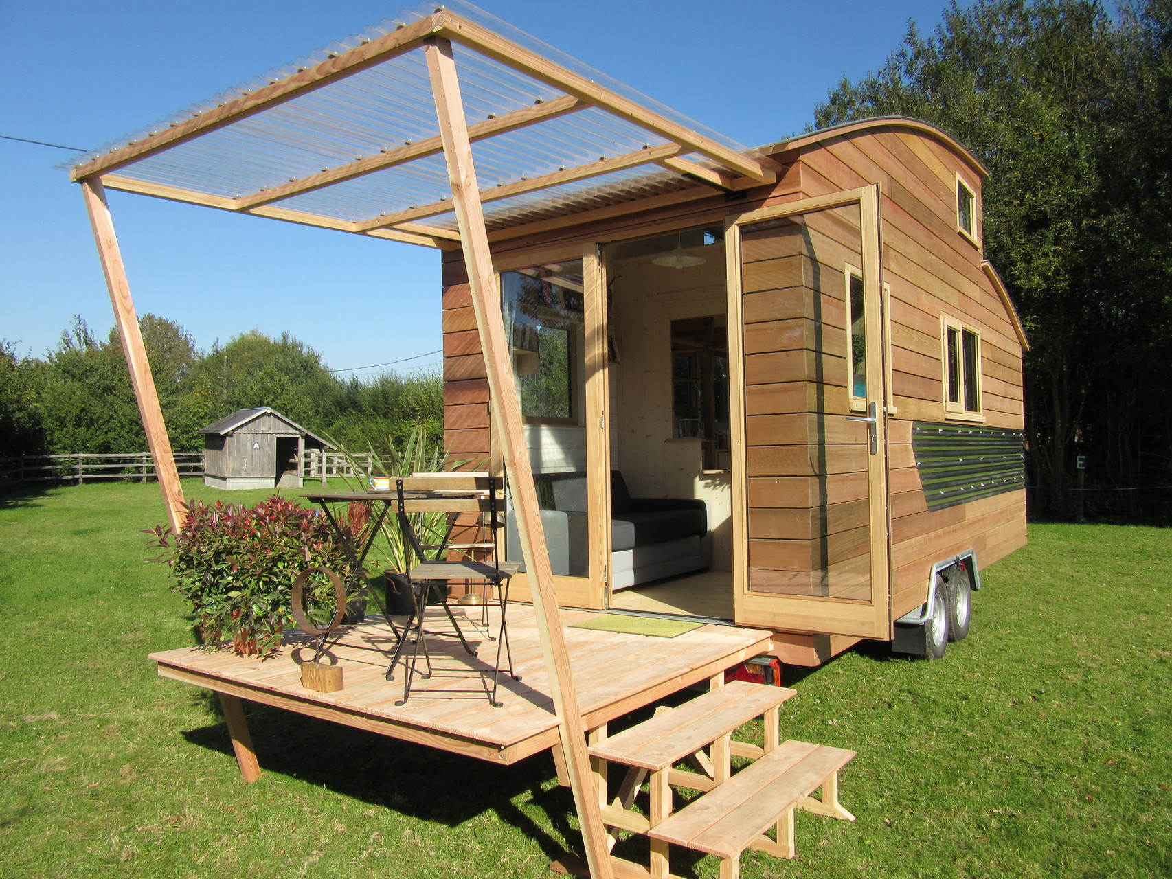 La Tiny House - Front Porch