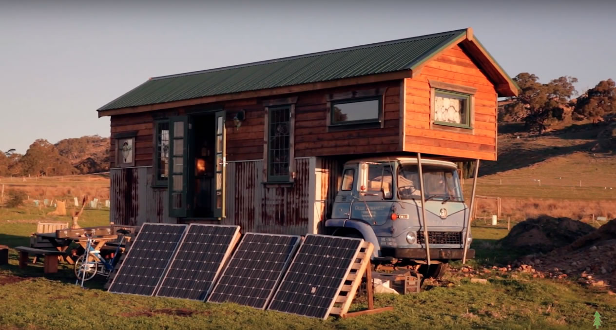 Handmade House Truck Solar System