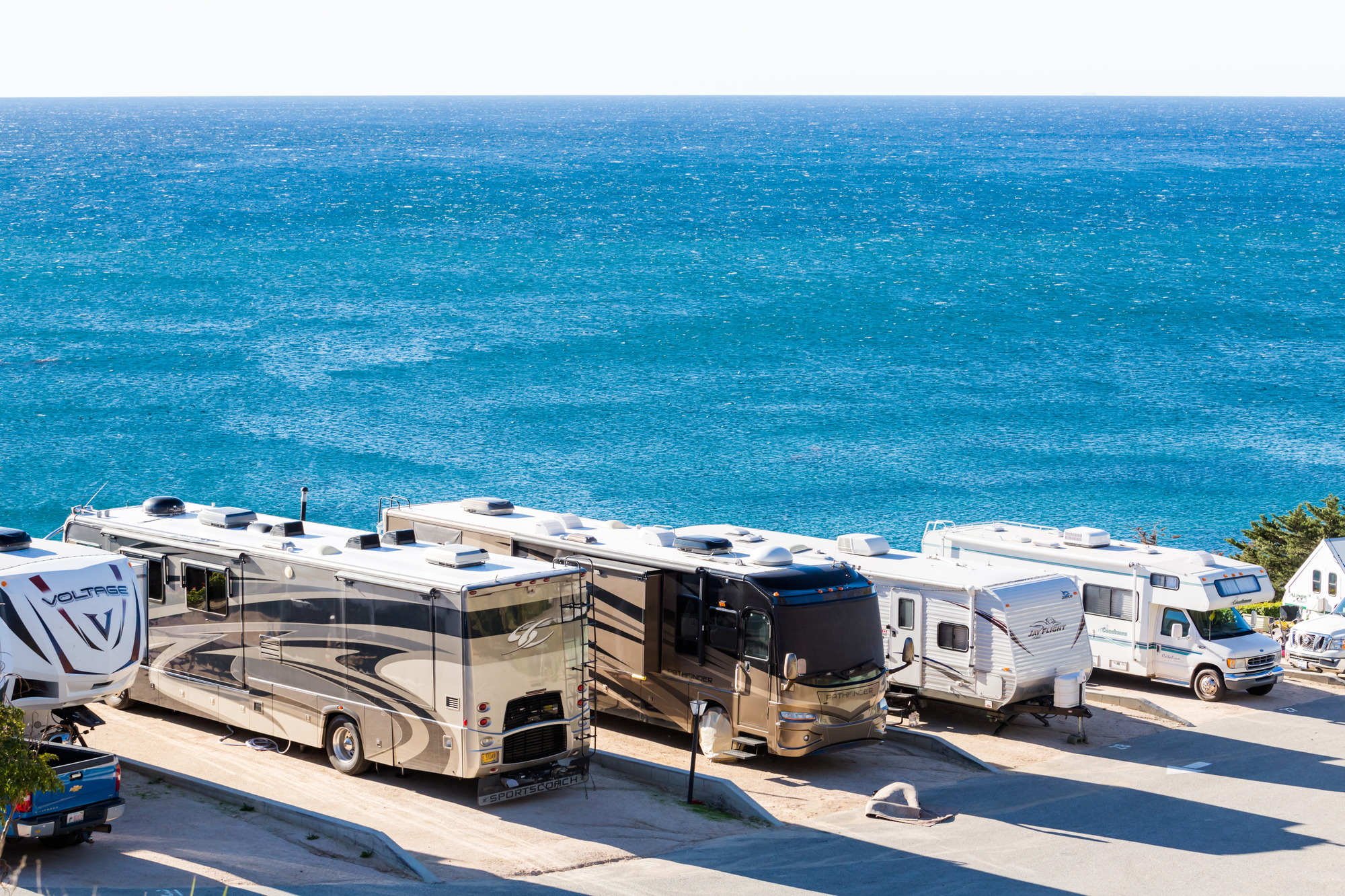 3 Bedroom RVs - Is That a Thing and Are They Worth It? – TinyHouseDesign