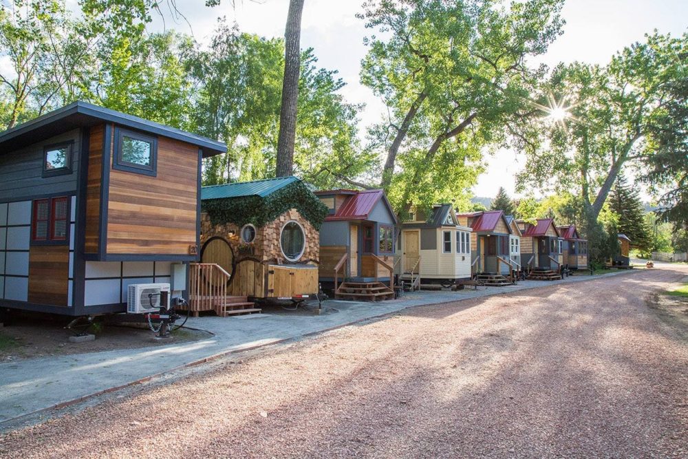 10 Vibrant Tiny House Communities In 2022 1000x667 