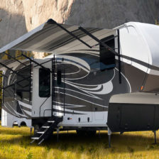 Should You Rent to Own an RV? (Advantages and Disadvantages Explored)